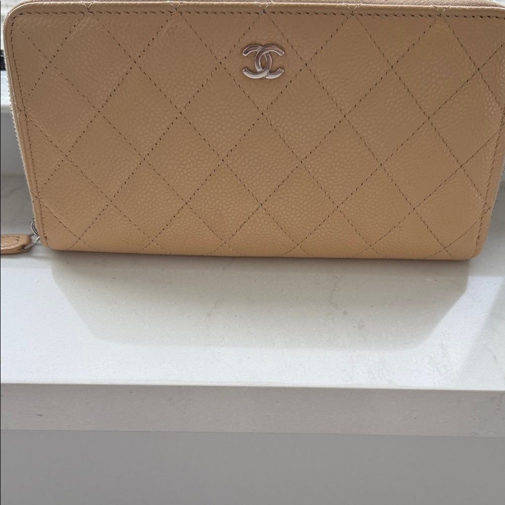 CHANEL Beige Quilted Wallet